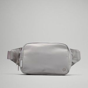 Lululemon Everywhere Belt Bag - Large - Silver Drop